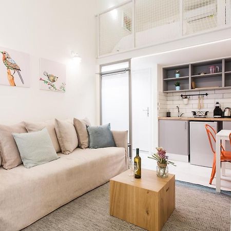 Relax In This Funky Loft Next To Metro! Athen Exterior foto