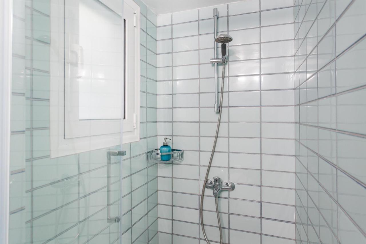 Relax In This Funky Loft Next To Metro! Athen Exterior foto